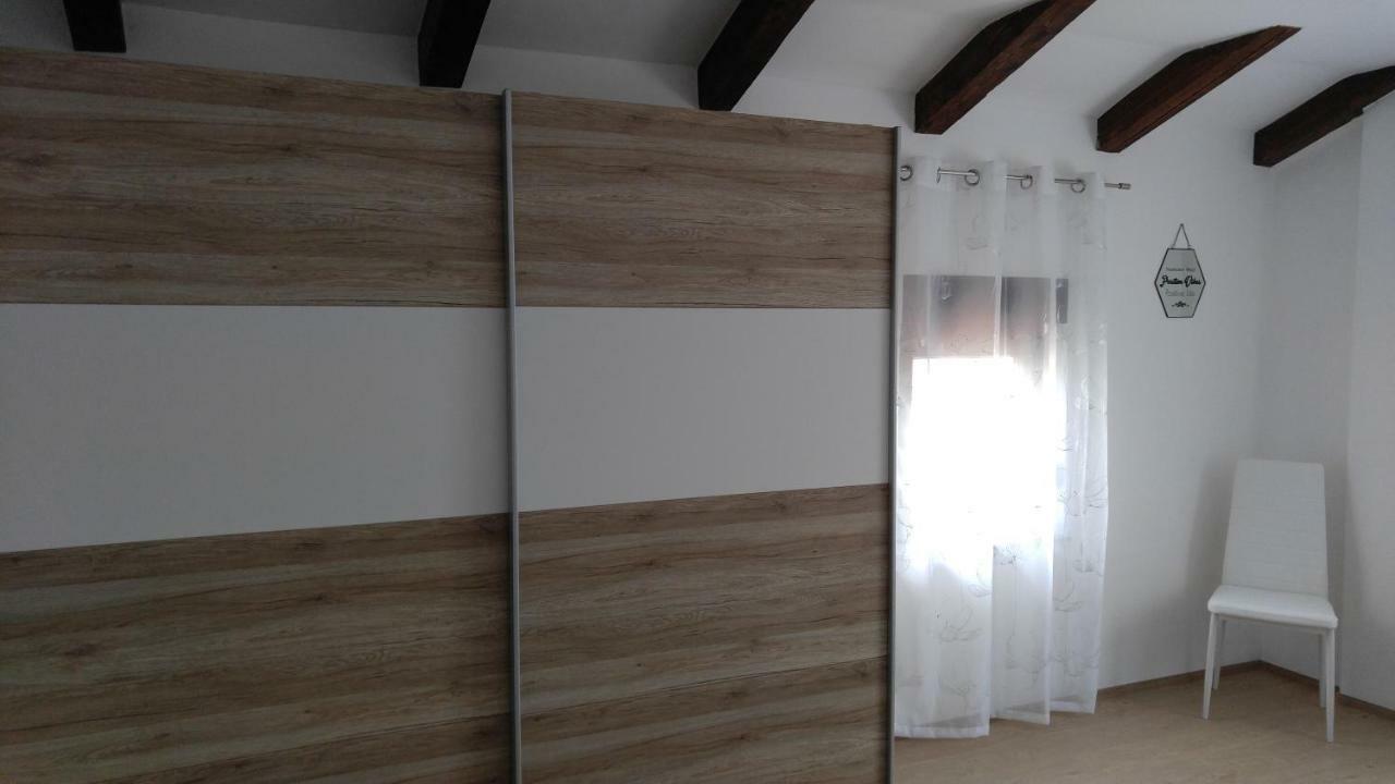 Apartmani Roberta Jurdani Buitenkant foto