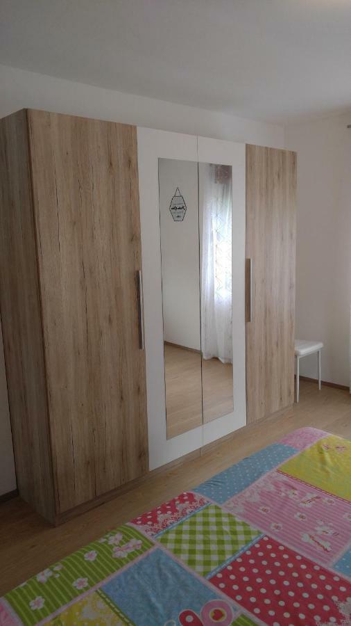 Apartmani Roberta Jurdani Buitenkant foto