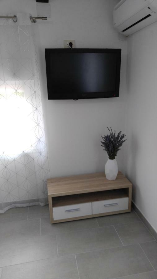 Apartmani Roberta Jurdani Buitenkant foto