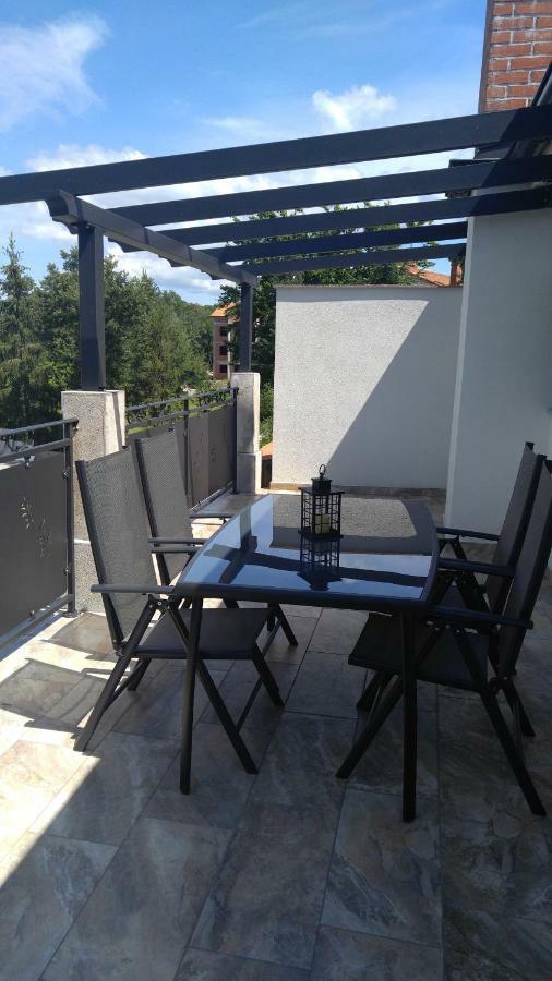 Apartmani Roberta Jurdani Buitenkant foto